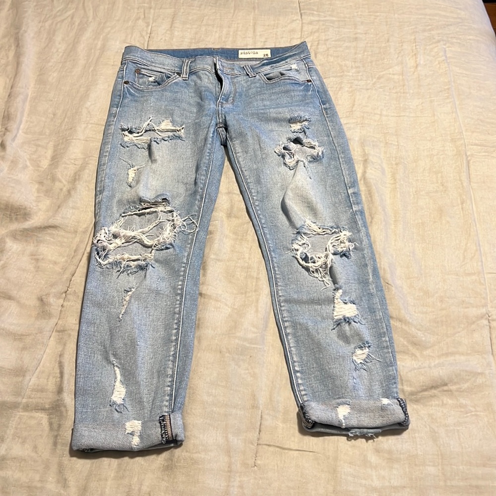 Ripped pistola jeans